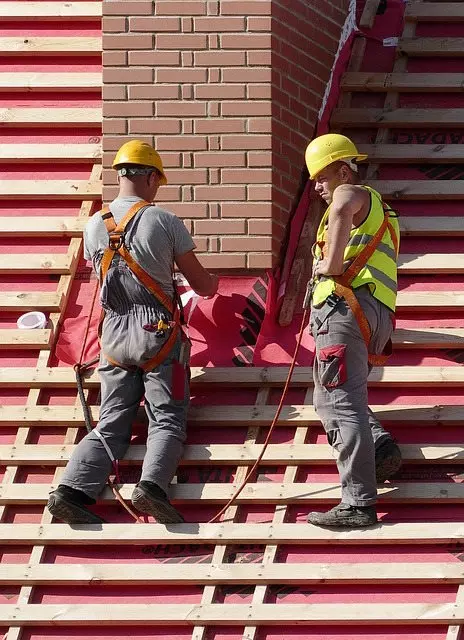 Dacheindeckungen, Unterdachkonstruktionen, Dachfenstereinbau, Kaminkopf-Sanierung, Wärmedämmung, Manuel Holzer, Dornbirn Dacheindeckungen, Unterdachkonstruktionen, Dachfenstereinbau, Kaminkopf-Sanierung, Wärmedämmung, Manuel Holzer, Dornbirn