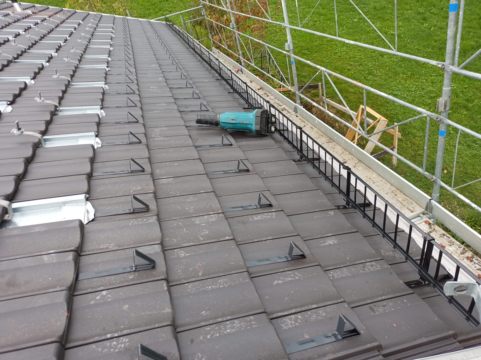 Dachsanierung, Dachwartung, manuel Holzerdach in Dornbirn, Vorarlberg Dachsanierung, Dachwartung, manuel Holzerdach in Dornbirn, Vorarlberg